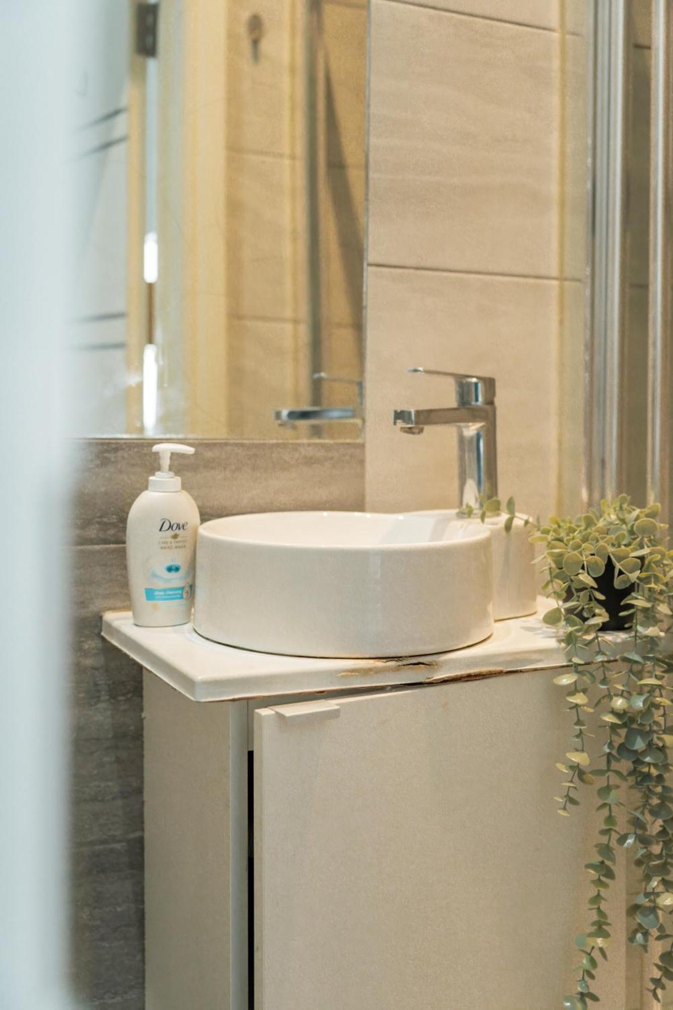 Studio Apartments London With Free Wifi Ngoại thất bức ảnh