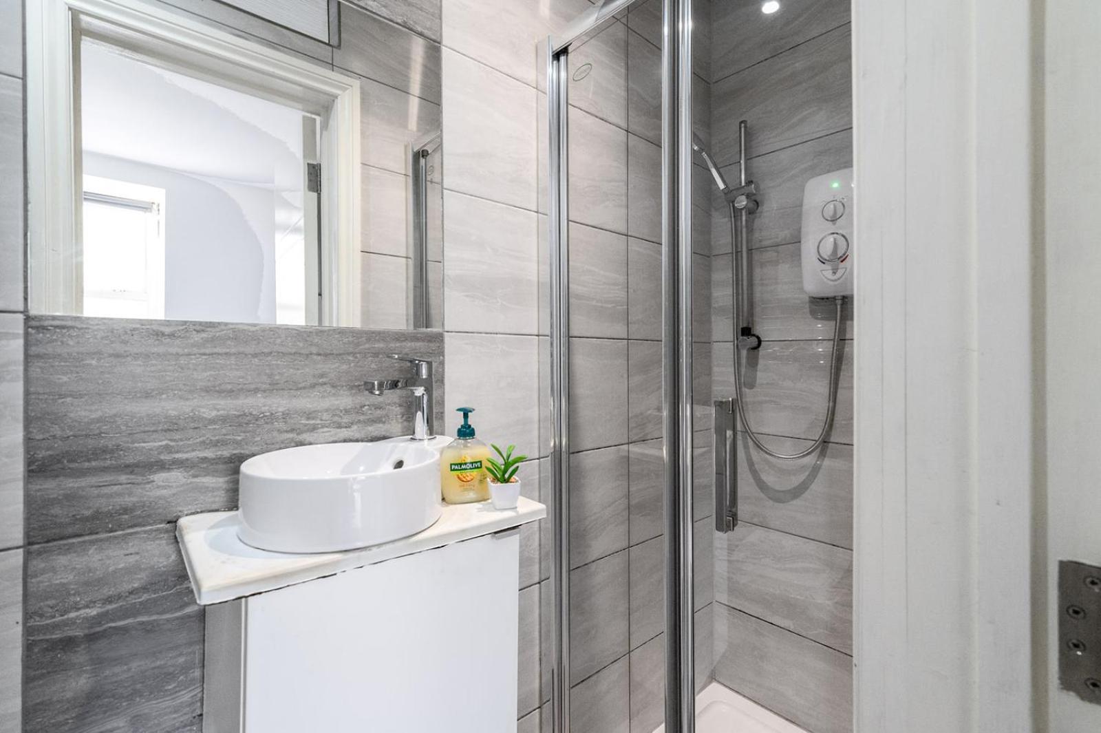 Studio Apartments London With Free Wifi Ngoại thất bức ảnh